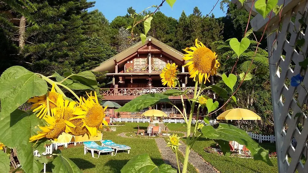 Eden Meadows Vacation Home Davao City 2*,  필리핀