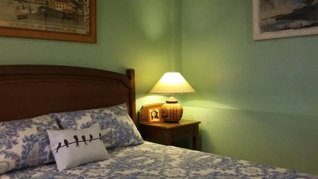 Eden Meadows Vacation Home Davao City 2*,  필리핀